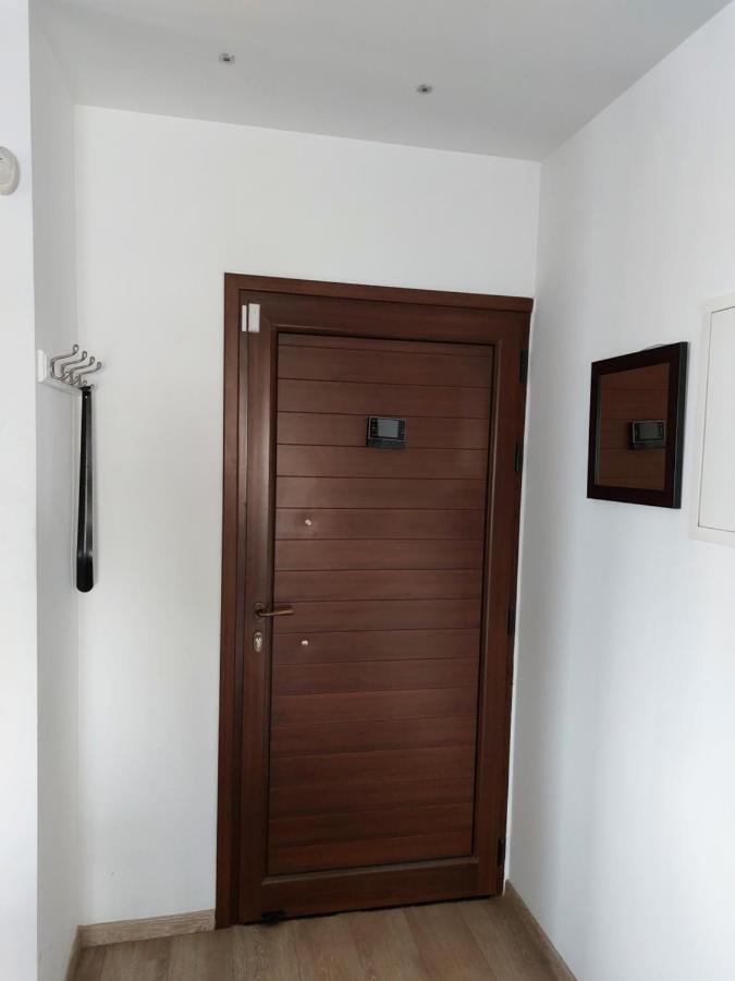 Designer Apartament In Larnaca Apartment Exterior photo