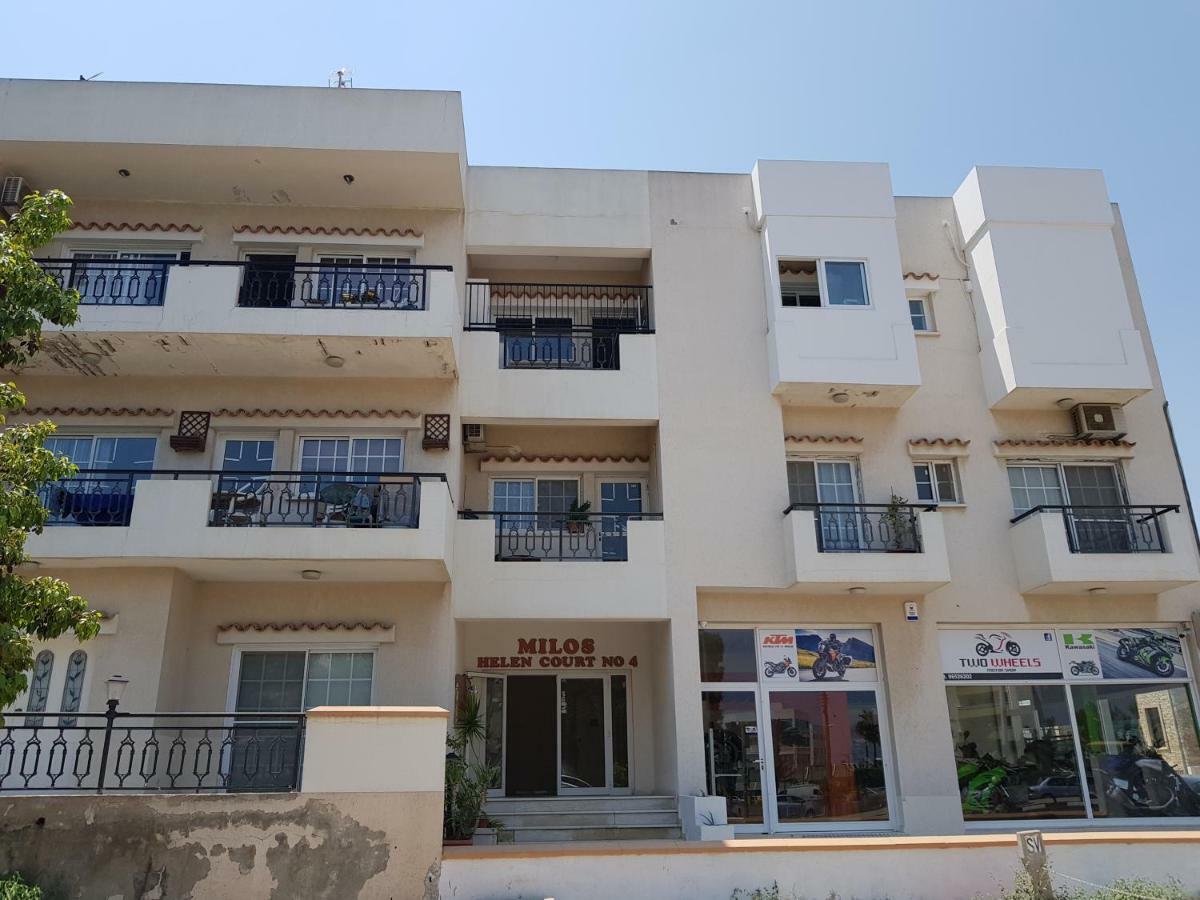 Designer Apartament In Larnaca Apartment Exterior photo